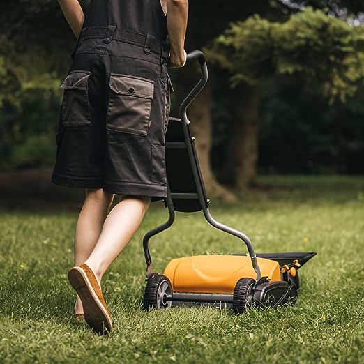 Fiskars StaySharp Max Reel Push Lawn Mower - 18