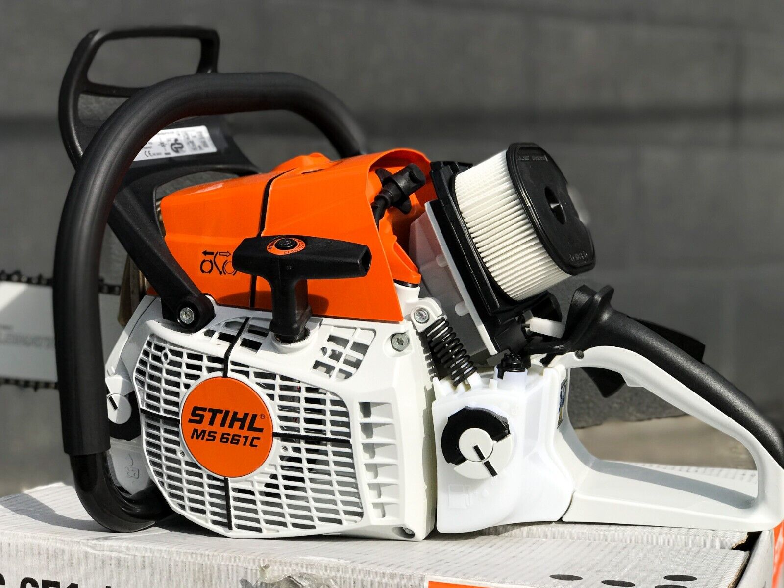 MS 661 C-M 32 Professional Chainsaw