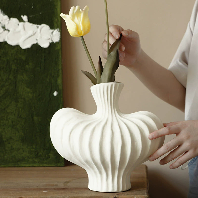 Luxurious Sculptural Ceramic Vase, Elegant Flower Arrangement Holder for Home, Living Room & Entryway Décor