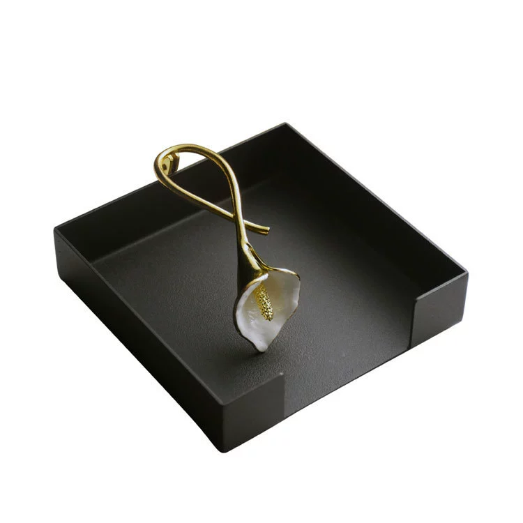 Light Luxury Square Horseshoe Lotus Napkin Holder