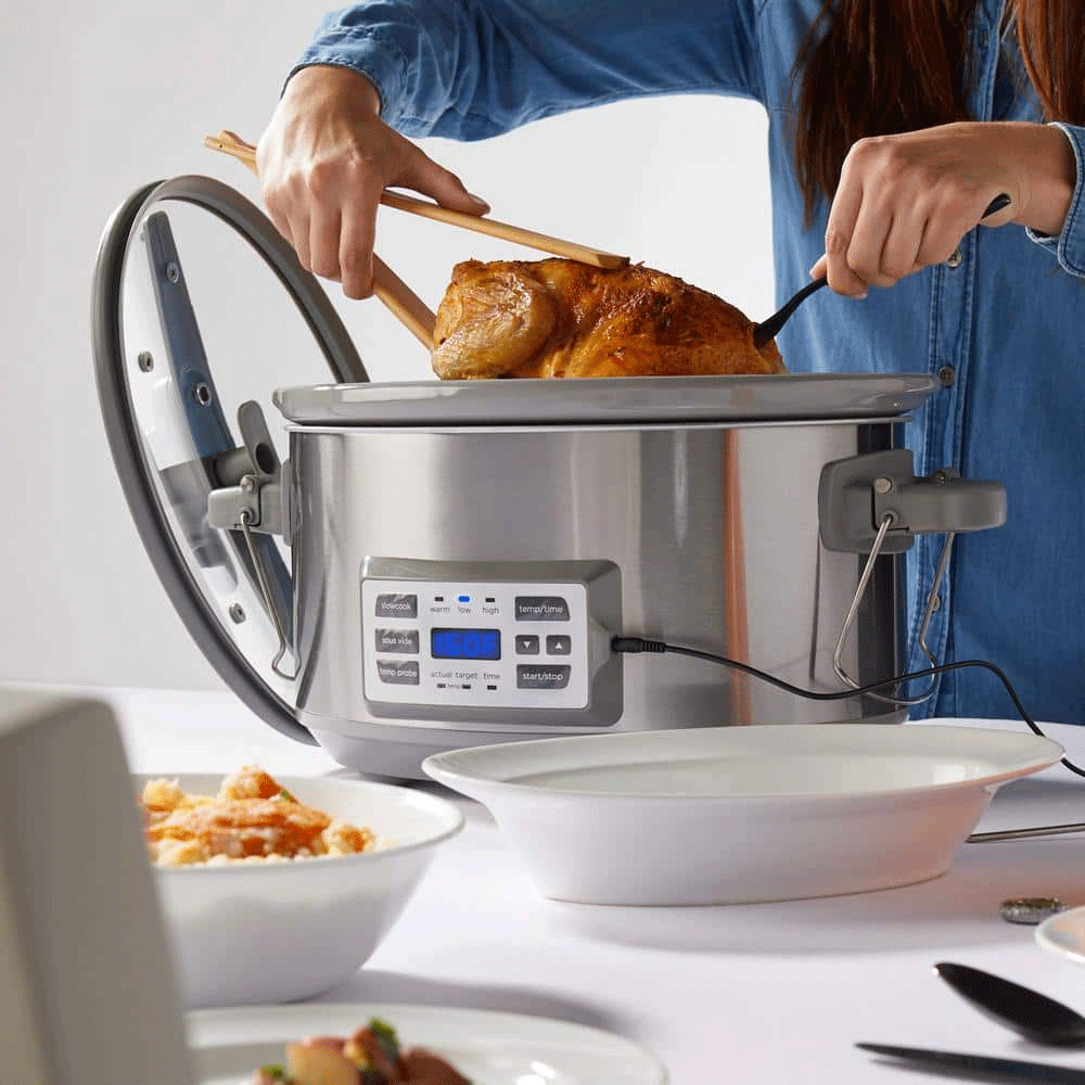 BLACK+DECKER 7 Qt. Stainless Steel Electric Slow Cooker with Temperature Probe and Precision Sous-Vide SCD7007SSD