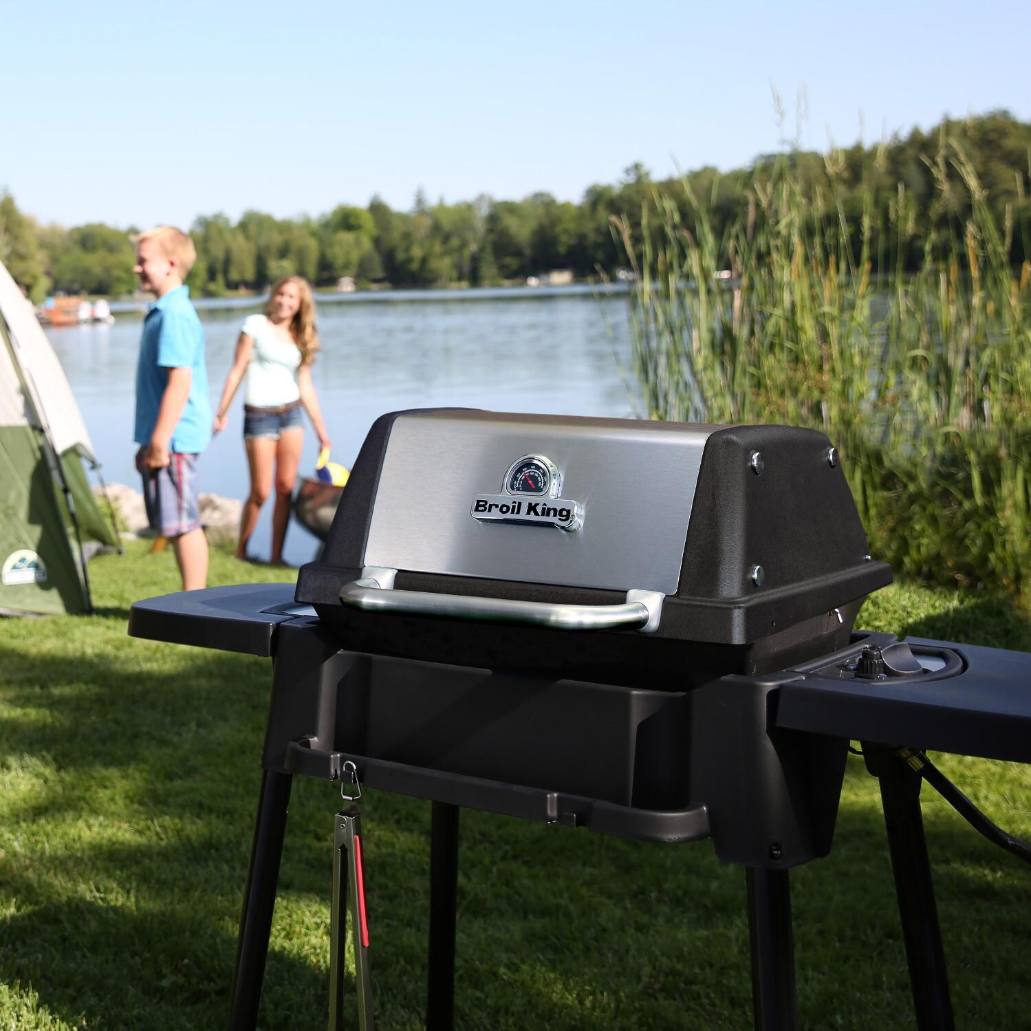 Broil King Porta-Chef 120 Portable Propane Gas Grill