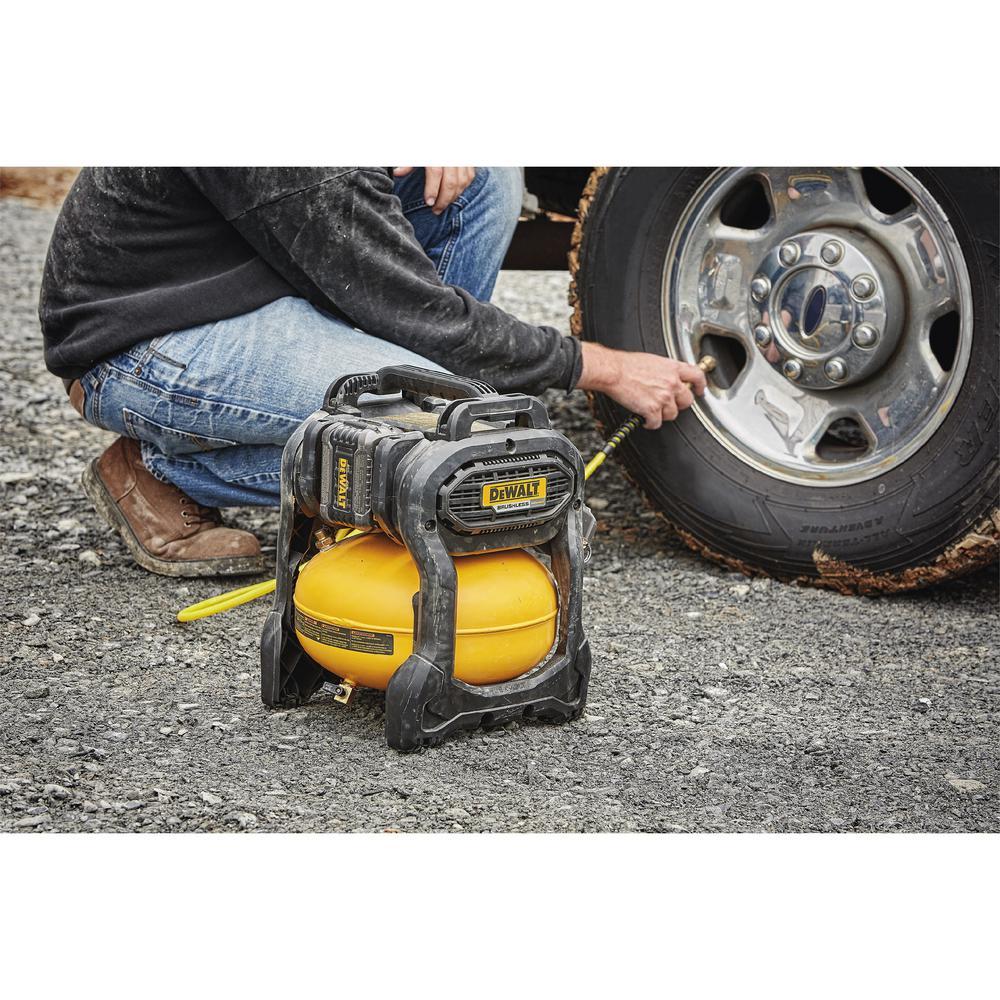 DW DCC2560T1 FlexVolt 60 Volts MAX 2.5 Gallon Cordless Portable Air Compressor Kit