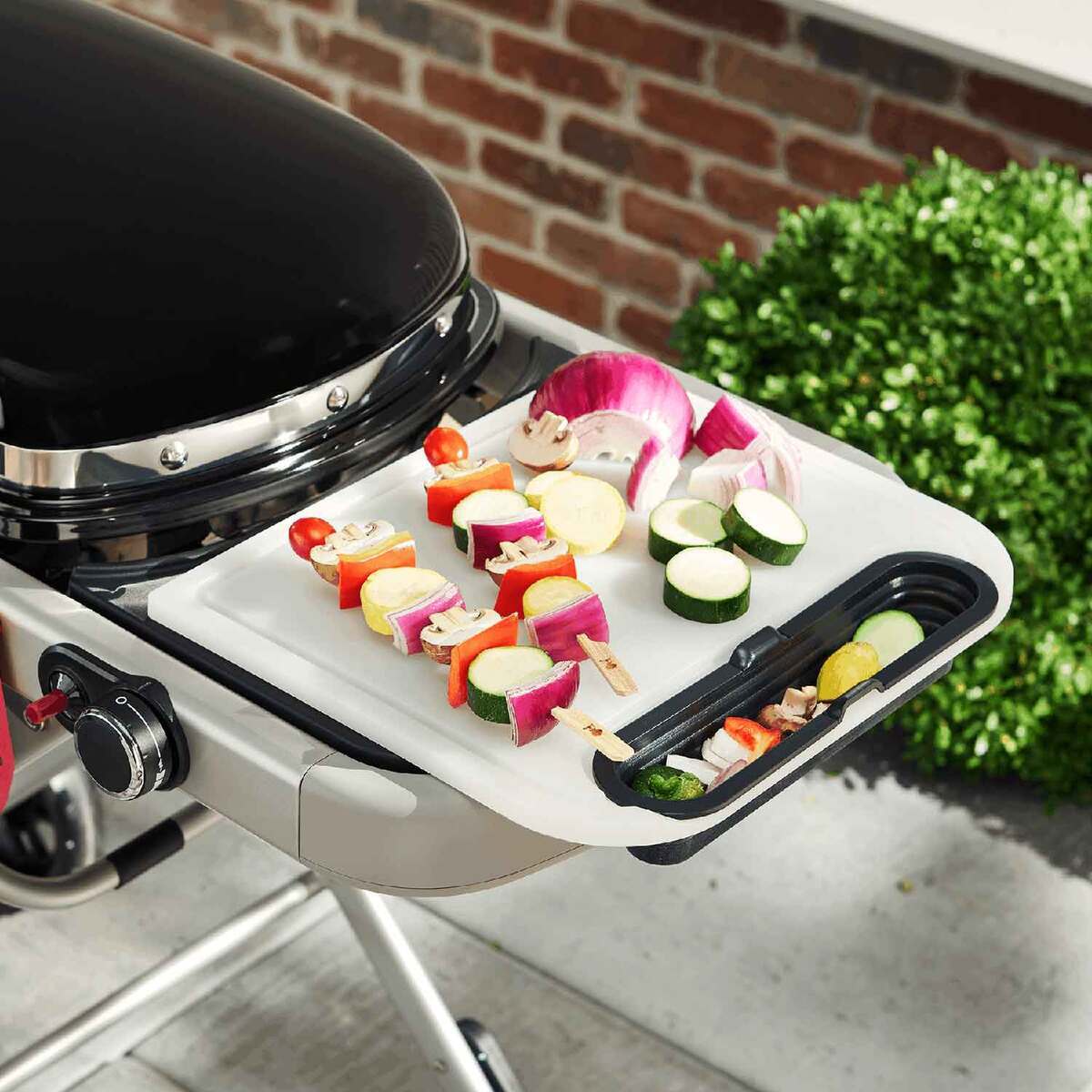 Weber Cutting Board with Catch Bin