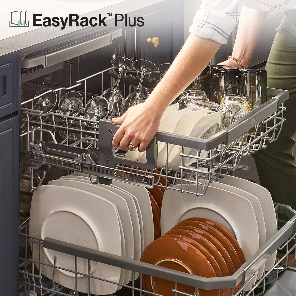 LG 24 in. Stainless Steel Front Control Dishwasher 48 dBA LDFN454HT