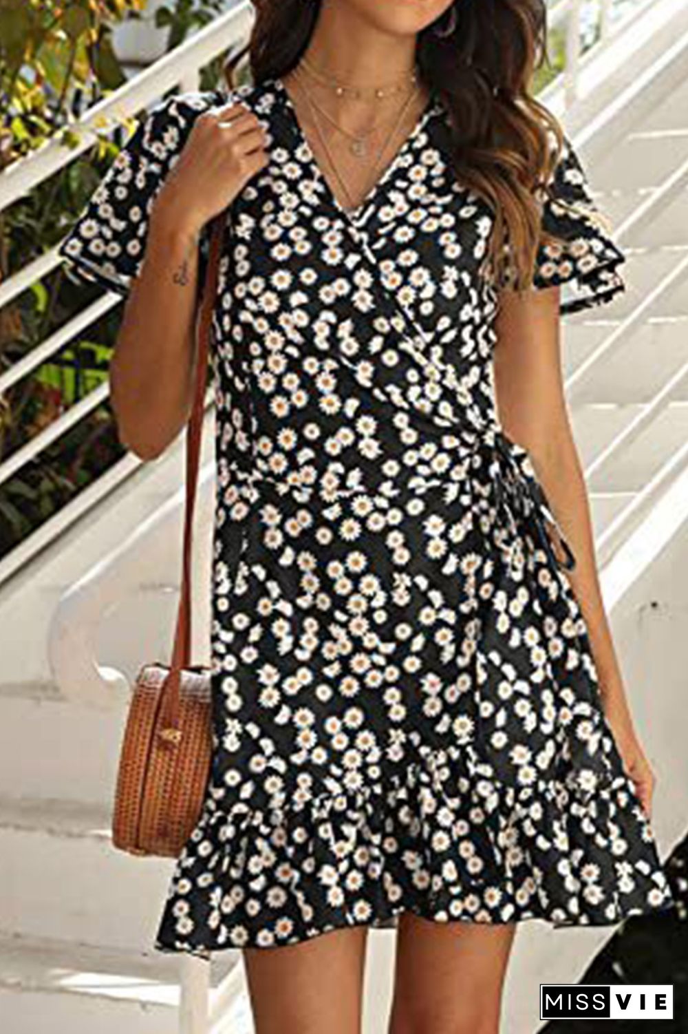 V Neck Side Tie Ruffles Hem Floral Dress