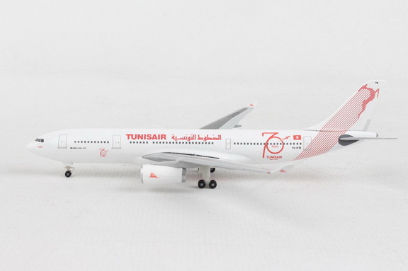 Herpa Tunisair A330 200 1/500  HE534659