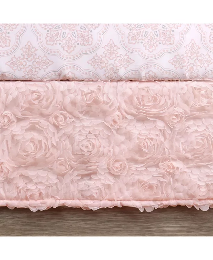 The Peanutshell Arianna 6 Piece Baby Nursery Crib Bedding Set， Quilt， Crib Sheets， Crib Skirt， and Crib Mobile