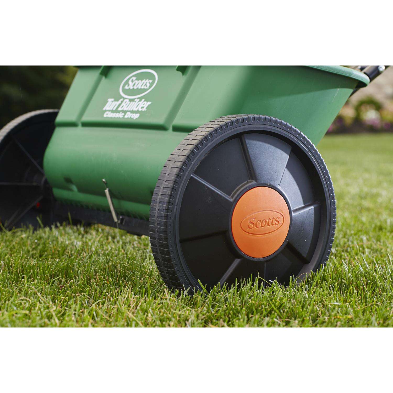 Scotts Turf Builder 22 in. W Drop Push Spreader For Fertilizer/Ice Melt/Seed 25 lb