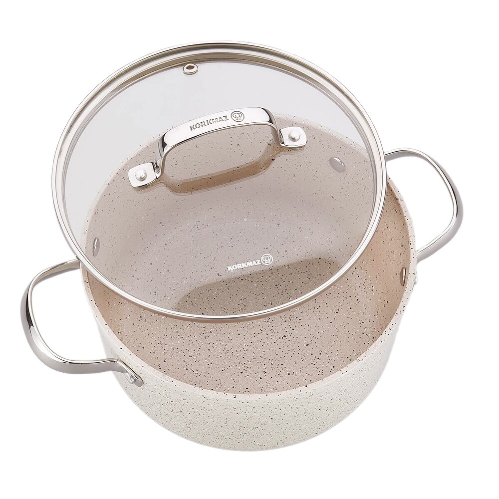 2.5 Liter Aluminum Nonstick Low Casserole with Lid in Tan