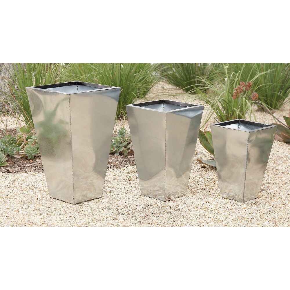 Black  Gray or Silver Metal Contemporary Planter with Tapered Base and Polished Exterior (Set of 3)