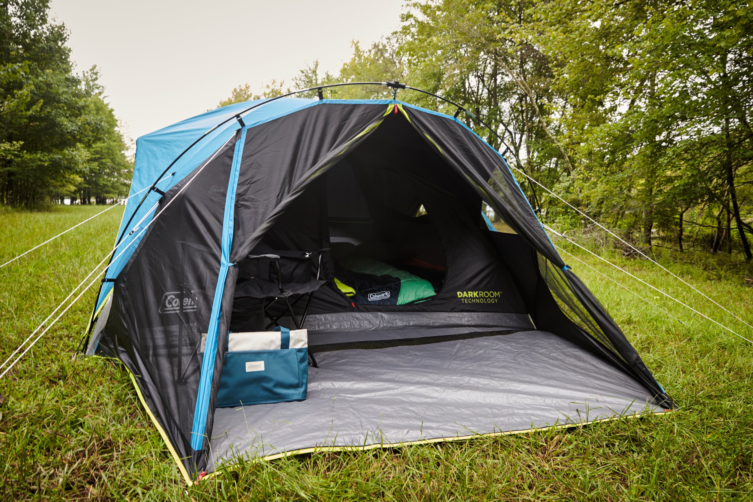 Coleman 6-Person Carlsbad Dark Room Dome Camping Tent with Screen Room