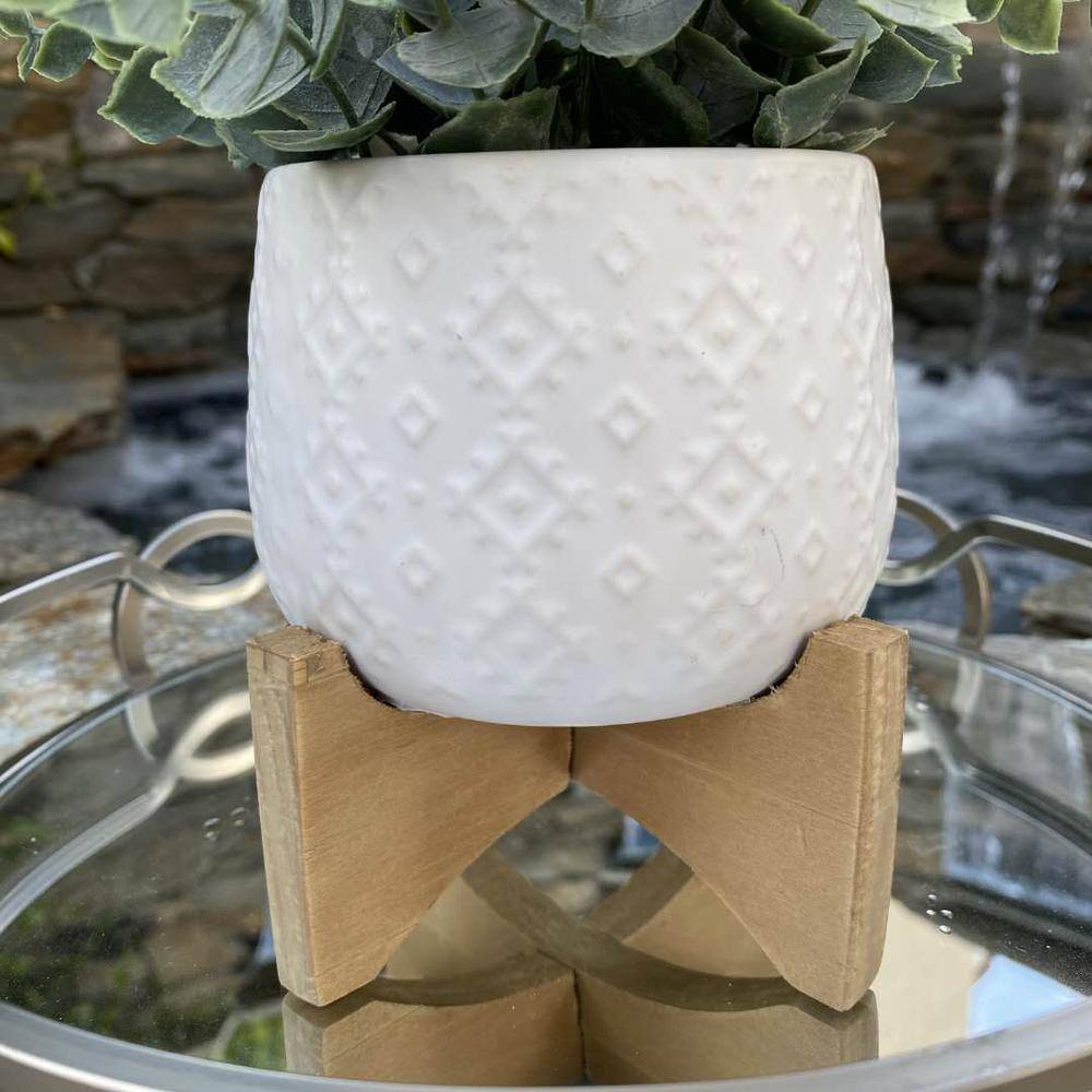 Flora Bunda 3.5 in. Matte White Indian Ceramic on Stand Mid-Century Planter CT947E-MTWH