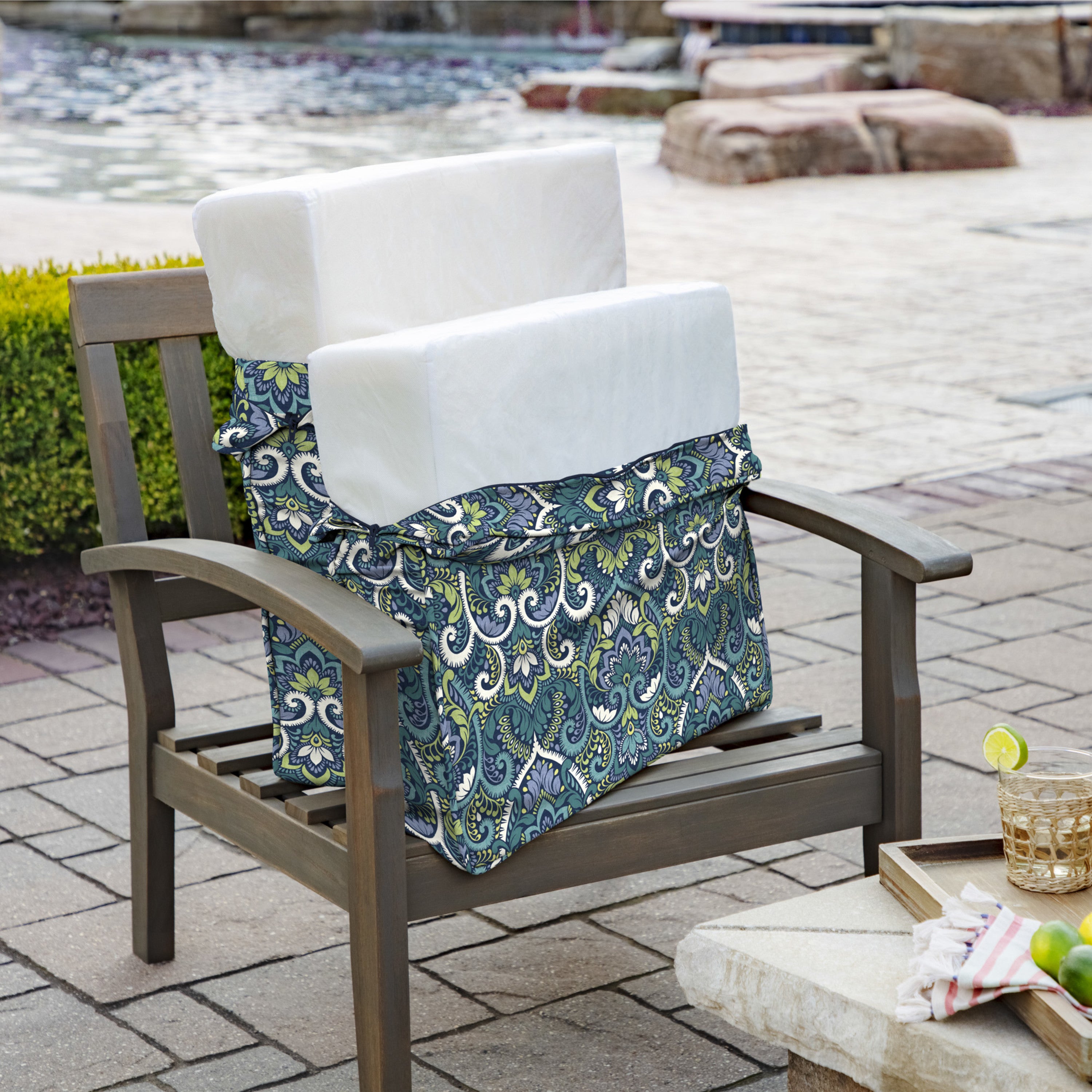 Arden Selections ProFoam Essentials Outdoor Deep Seating Cushion Set 24 x 24， Sapphire Aurora Blue Damask