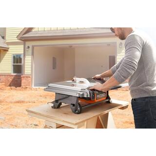 RIDGID 6.5 Amp 7 in. Blade Corded Table Top Wet Tile Saw R4021