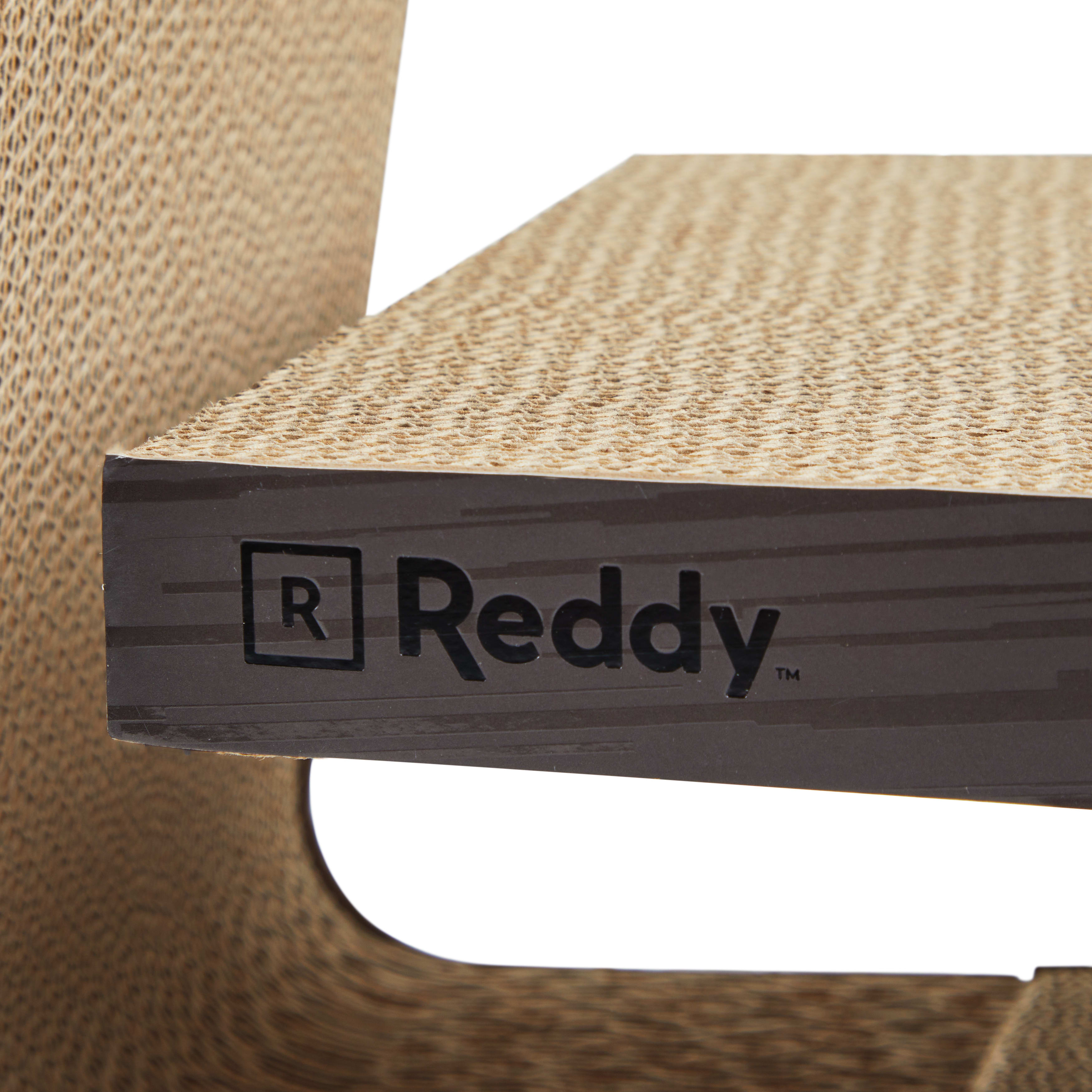 Reddy Cat Standing Scratcher， Small