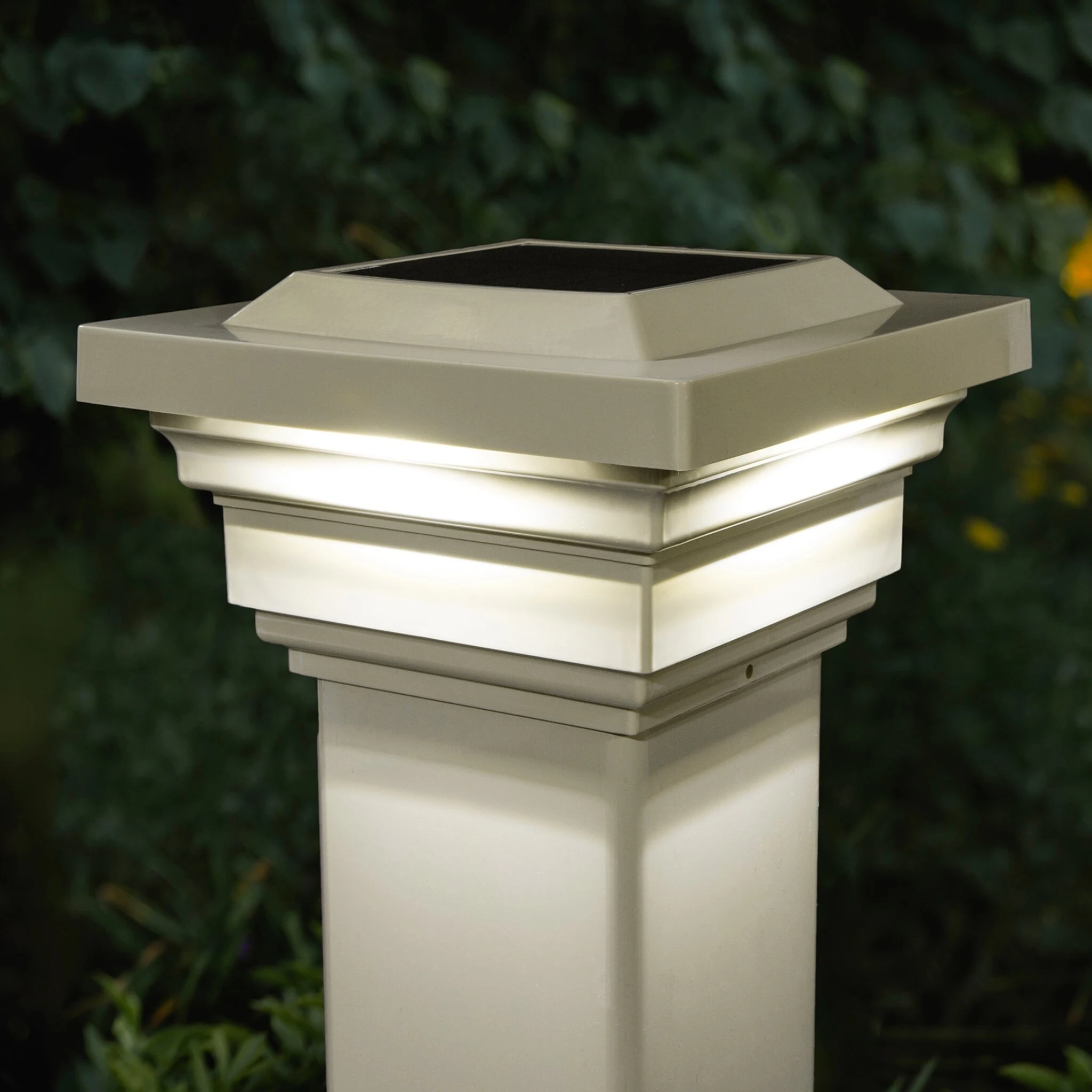 Classy Caps 4x4 Regal Solar Post Cap Light (Set of 2)