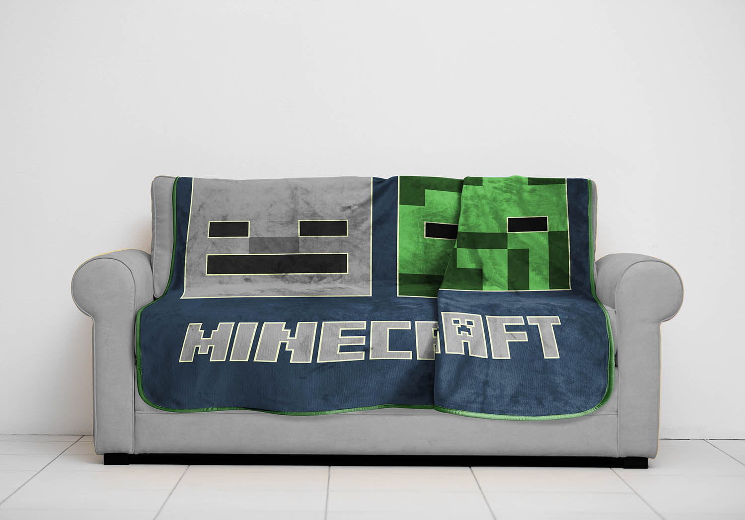 Minecraft Bad Mobs Club Glow In The Dark Kids Blanket， 62 x 90， Microfiber， Blue， Mojang， Gaming Bedding