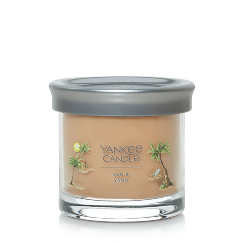 Yankee Candle  Signature Small Tumbler Candle in Sun & Sand