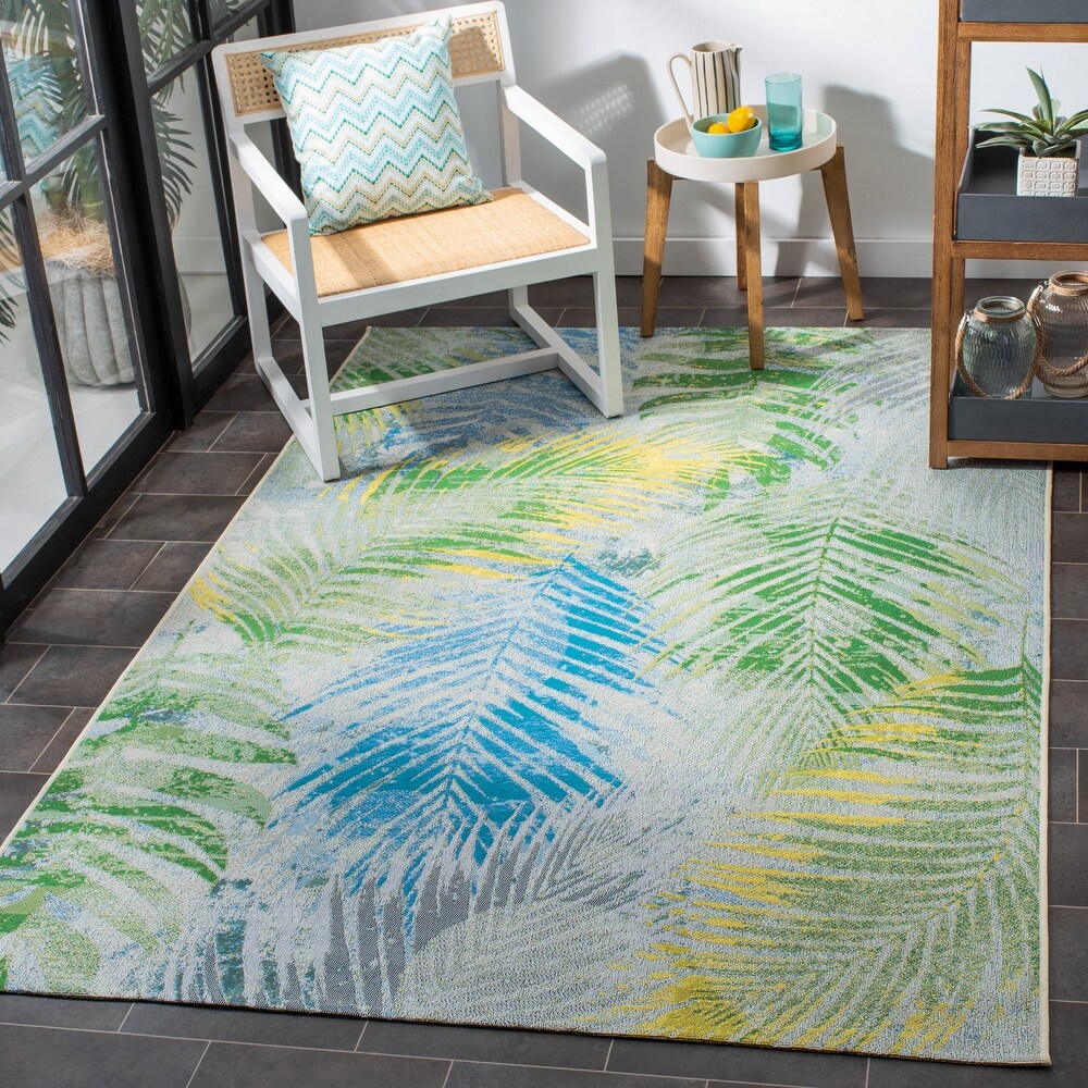 SAFAVIEH Summer Hirondina Tropical Indoor/ Outdoor Waterproof Patio Backyard Rug