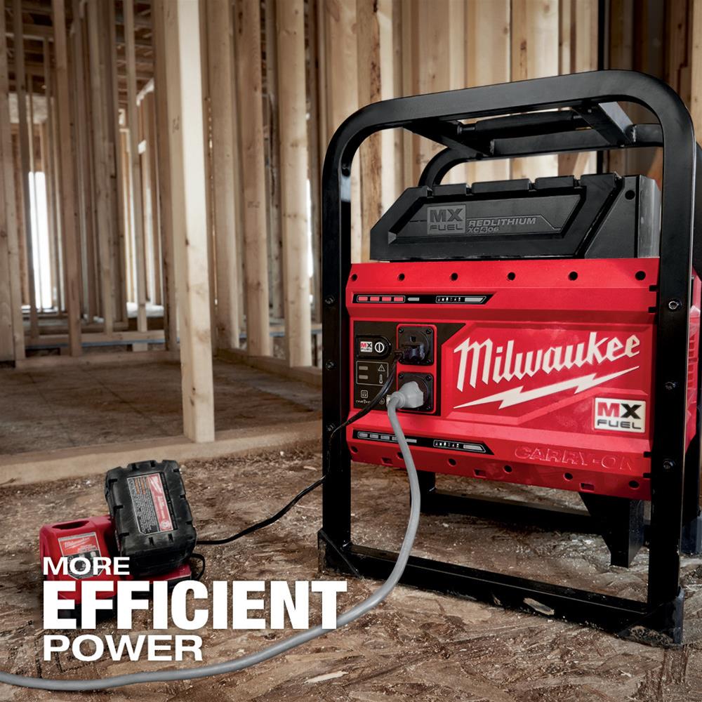 Milwaukee Tool MXF002-2XC Milwaukee M18 CARRY-ON 3，600/1，800 Watt Power Supplies