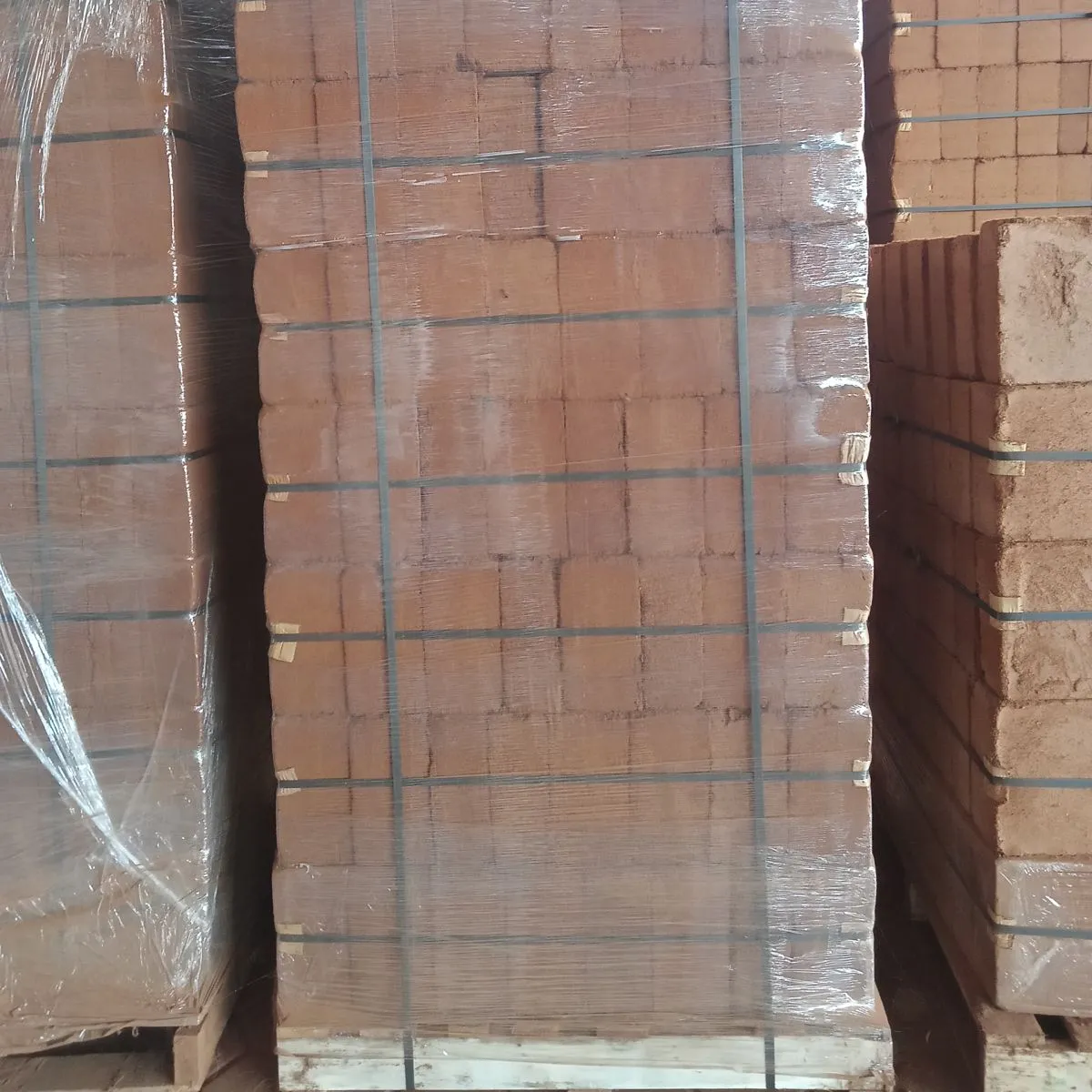 High Quality Agriculture  (Coco Peat Block) Competitive Price From East Java Indonesia