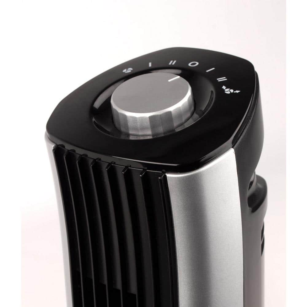 BLACK+DECKER 14 in. Mini Tower Fan BFT114