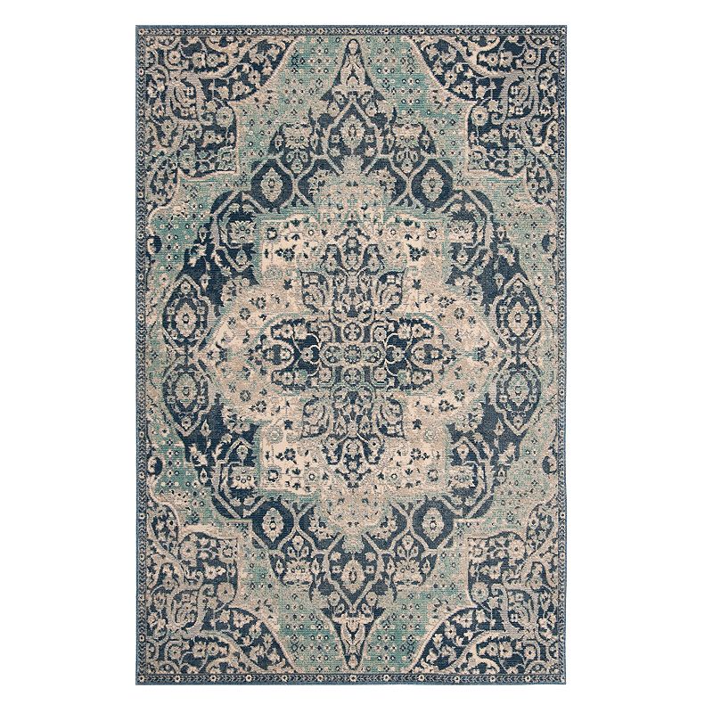 Safavieh Wyatt Traditional Medallion Rug