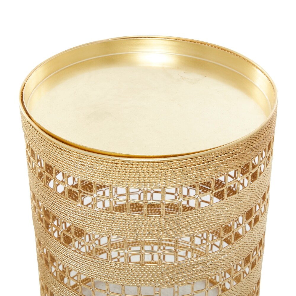 Gold Metal Transitional Accent Table (Set of 2)   14 x 14 x 18 Round