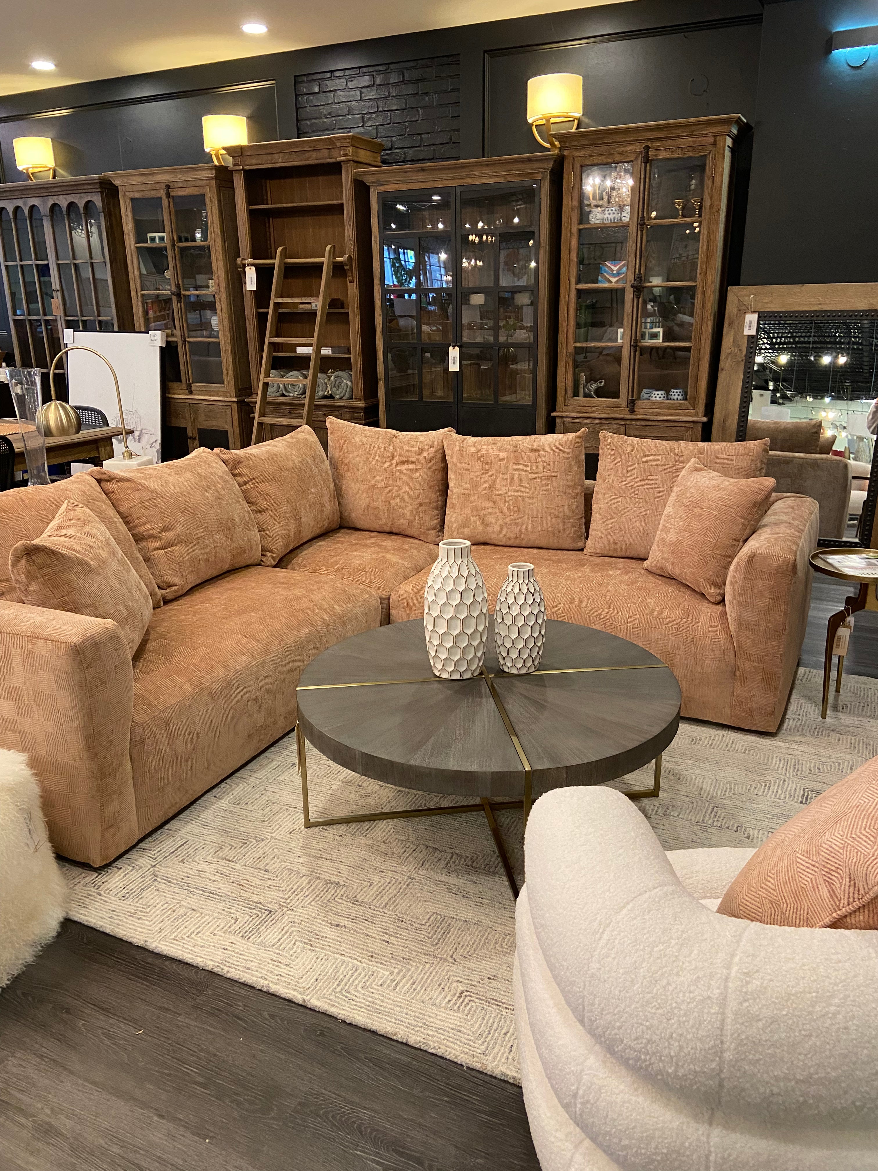 TESSA SECTIONAL