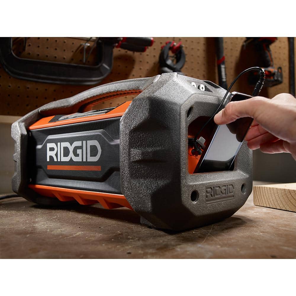 RIDGID 18V Hybrid Jobsite Radio with Bluetooth Wireless Technology with 18V Lithium-Ion 4.0 Ah Battery R84087-AC87004