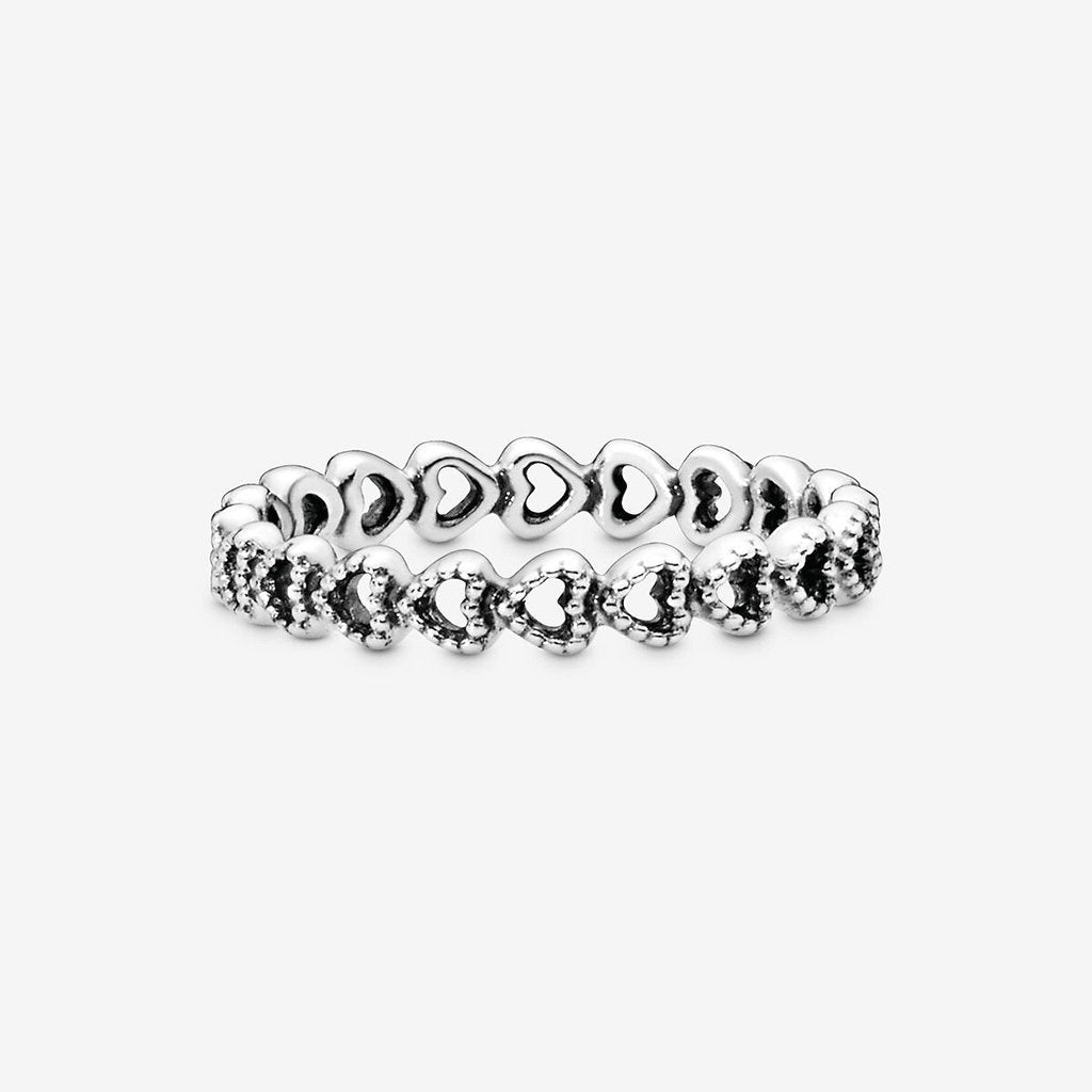 PANDORA  Band of Hearts Ring