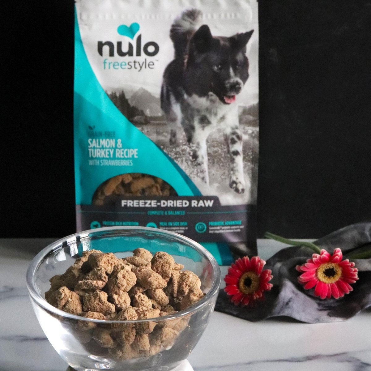 Nulo Freestyle Salmon and Turkey Recipe With Strawberries Grain-Free Freeze-Dried Raw Dog Food