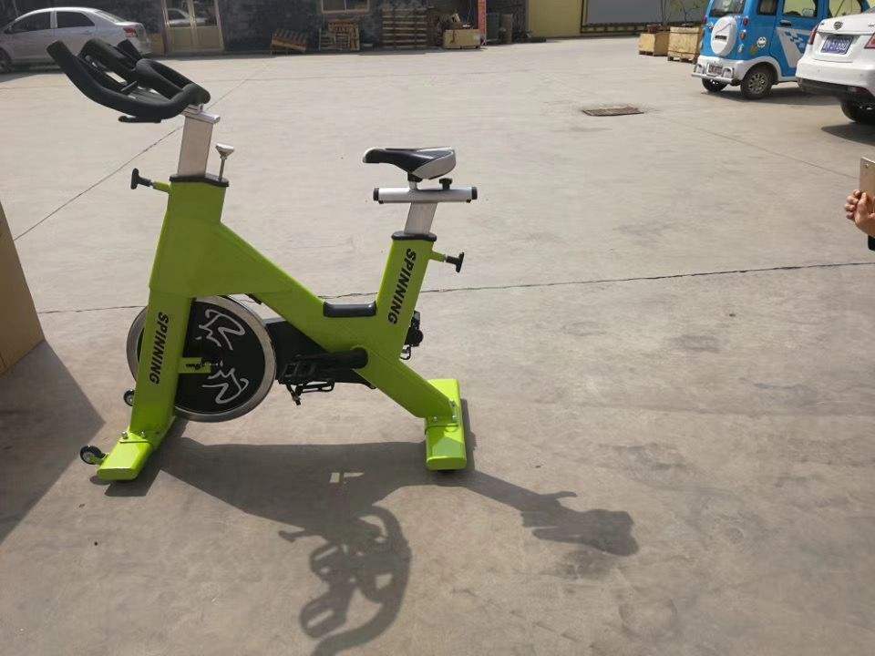 Factory Direct Commercial Body Building Exercise Spinning Bike Fitness