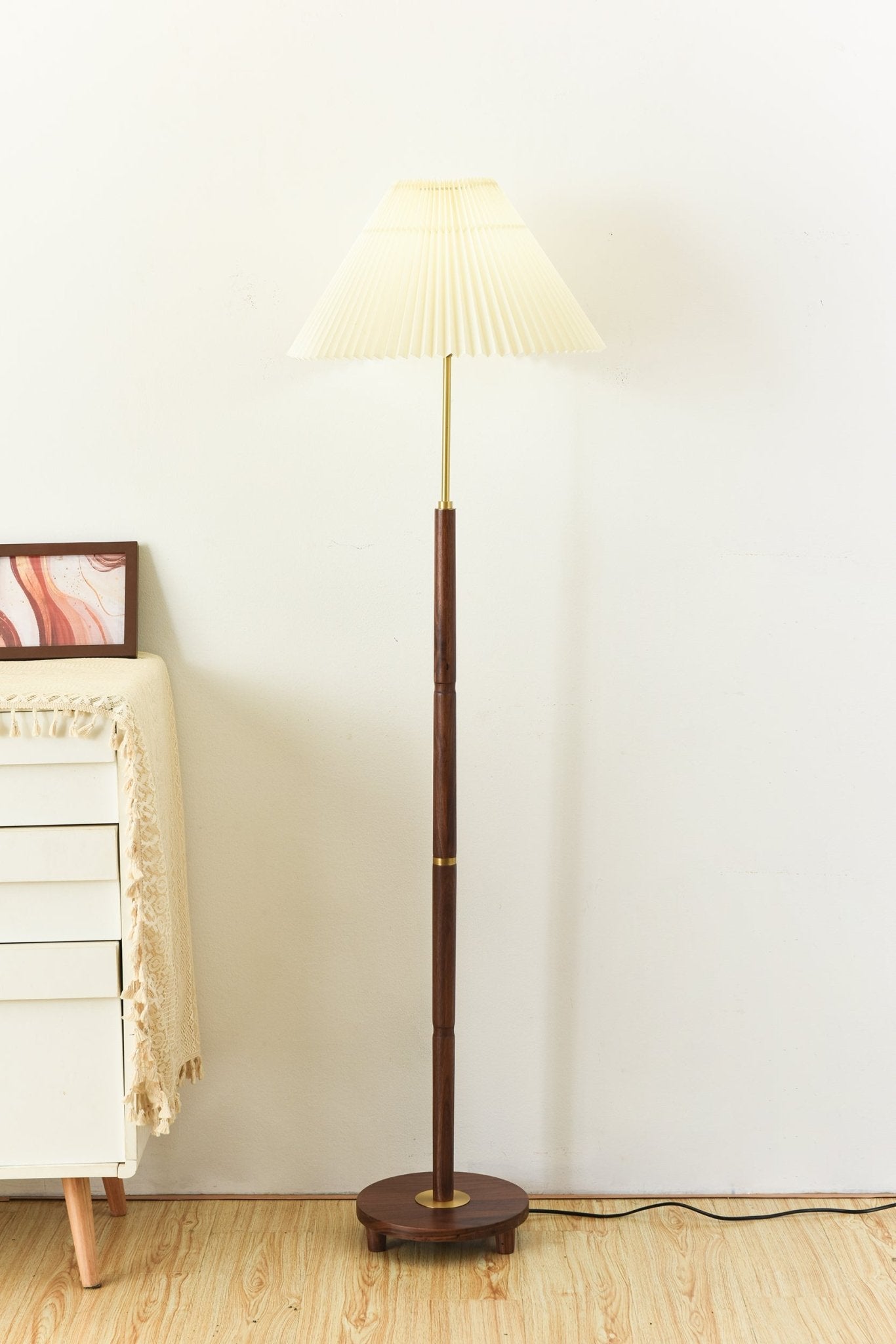 Axya Vintage Pleated Floor Lamp