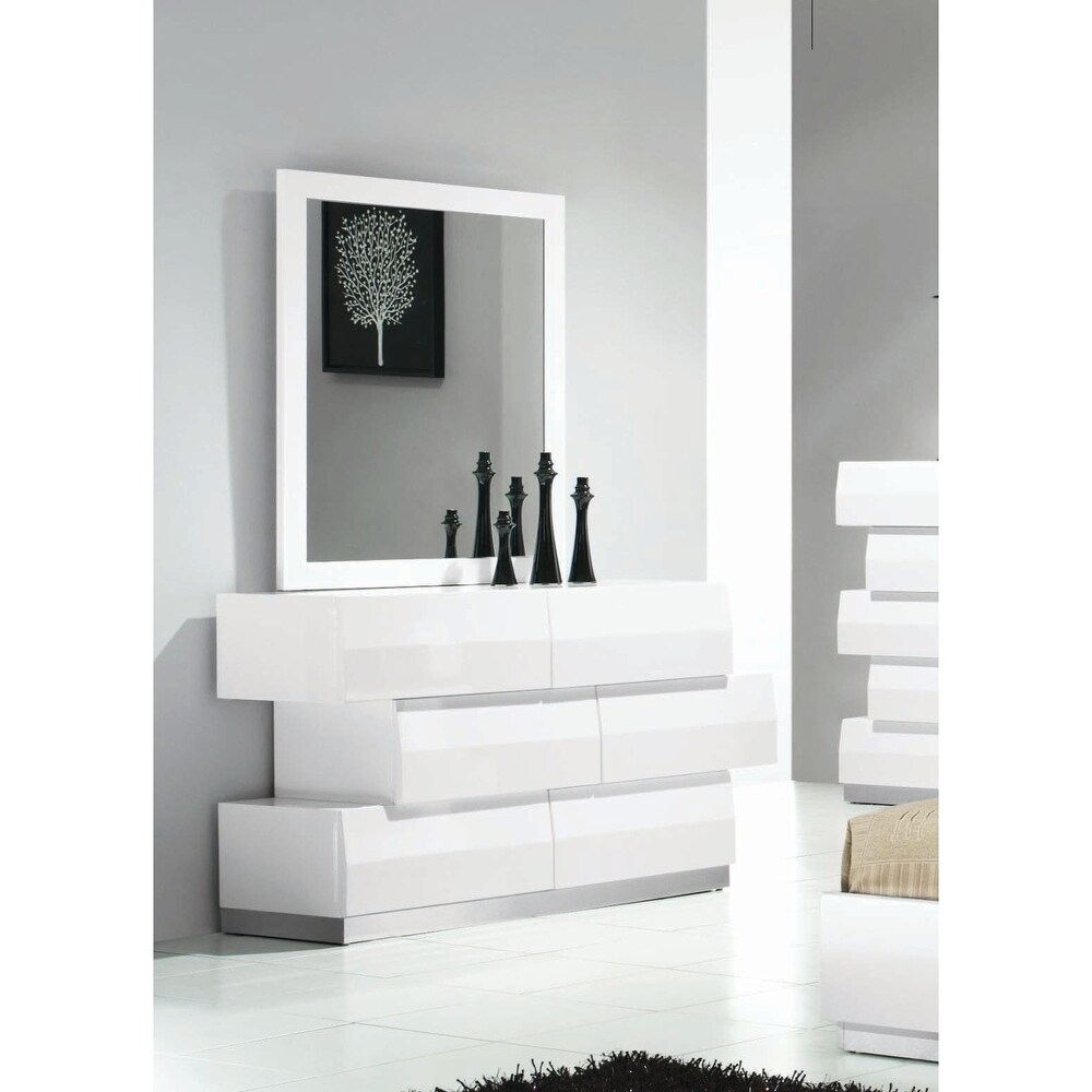 Best Master Furniture Spain Dresser and Mirror