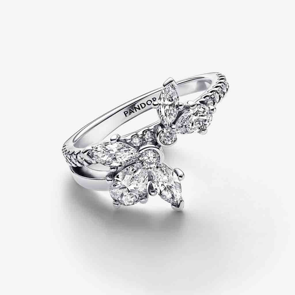 PANDORA  Sparkling Asymmetrical Herbarium Cluster Ring