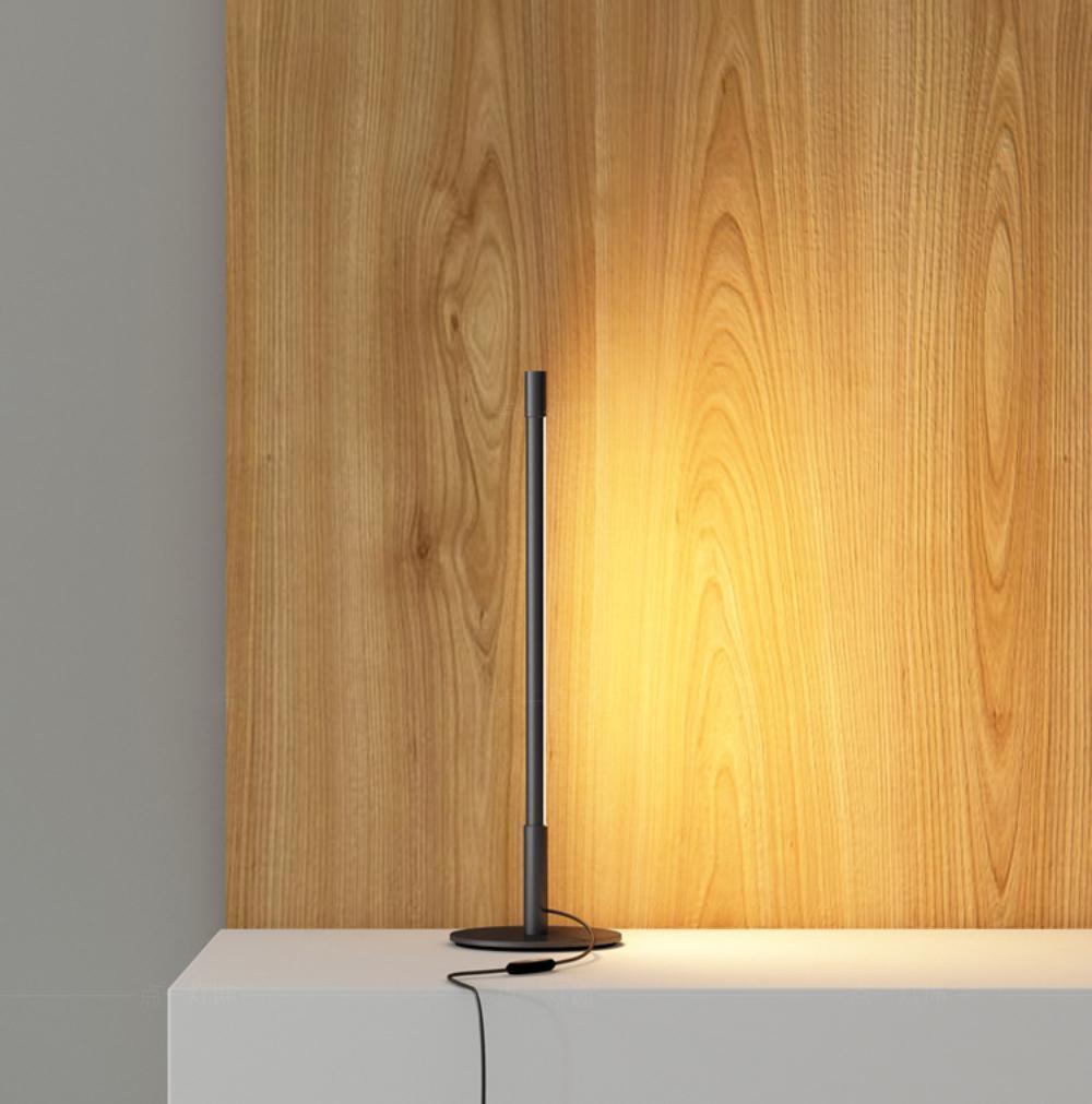 Linear LED Table Lamp