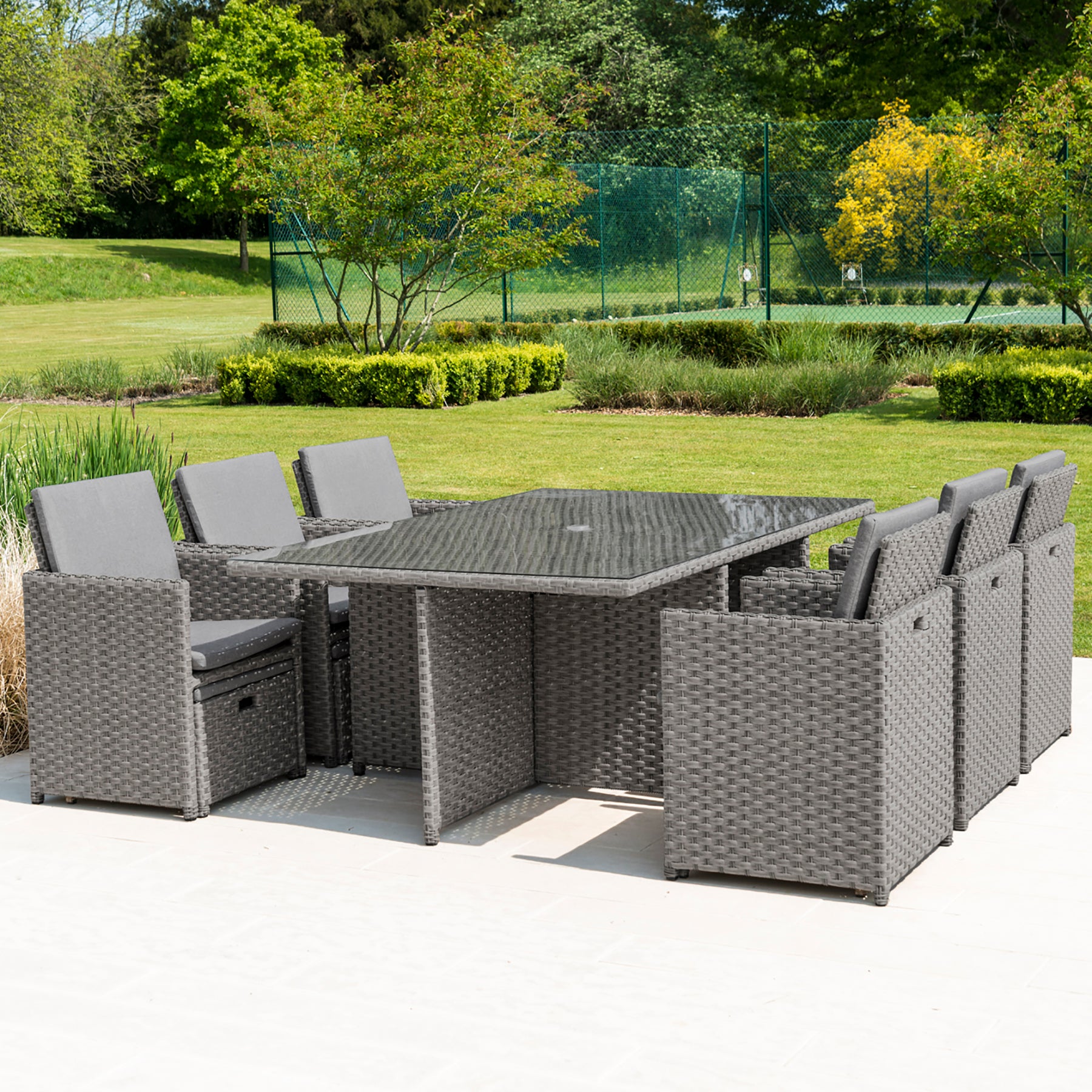 Bracken Outdoors Dakota Grand 6 - 10 Seater Garden Rattan Cube Set - Grey