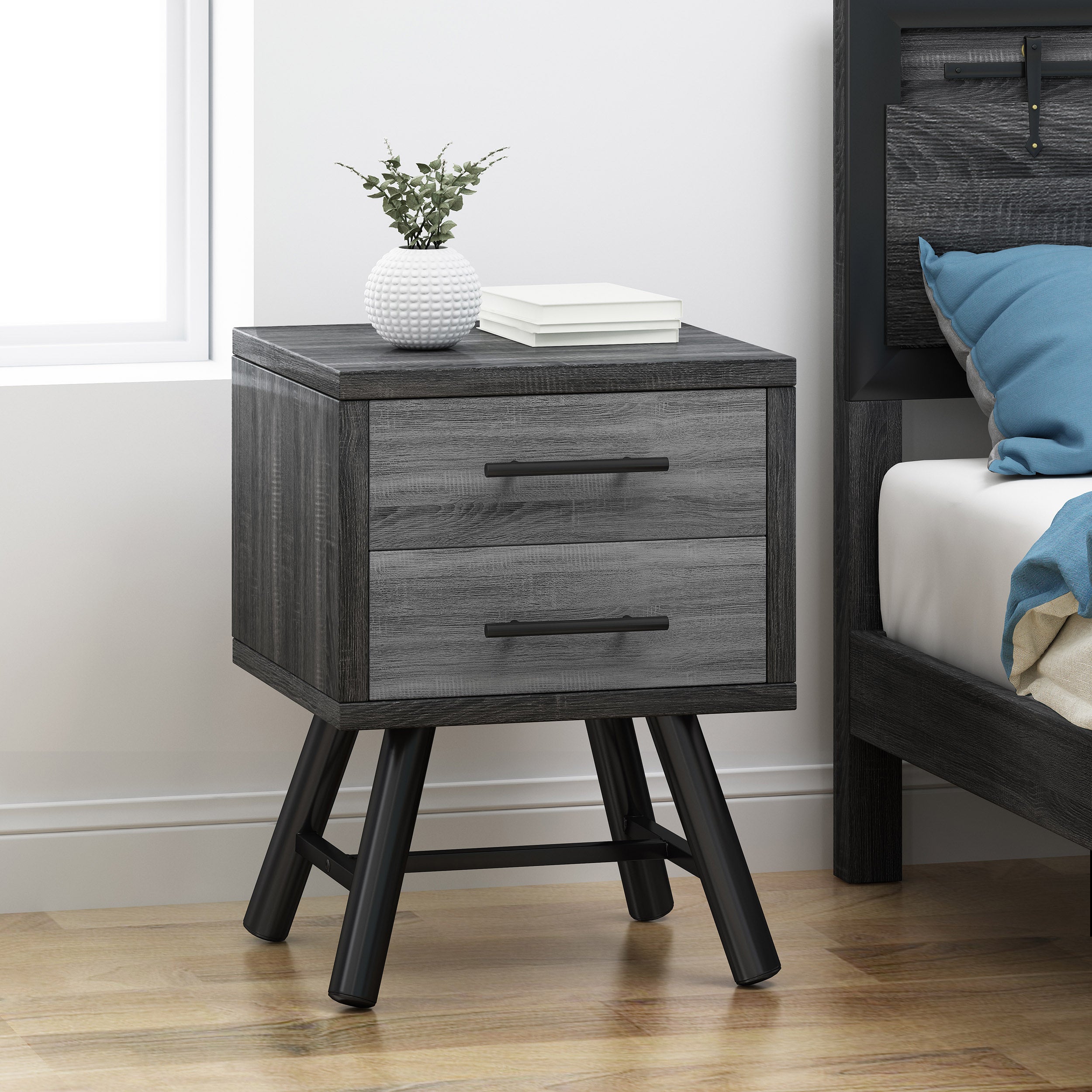 Amariana Mid-Century Modern Nightstand