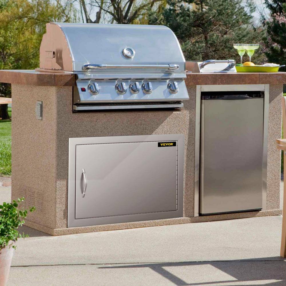 VEVOR 20 in. W x 14 in. H Outdoor Kitchen Doors Horizontal Single BBQ Door Stainless Steel BBQ Access Door 14H-20WBXGCGDKM01V0