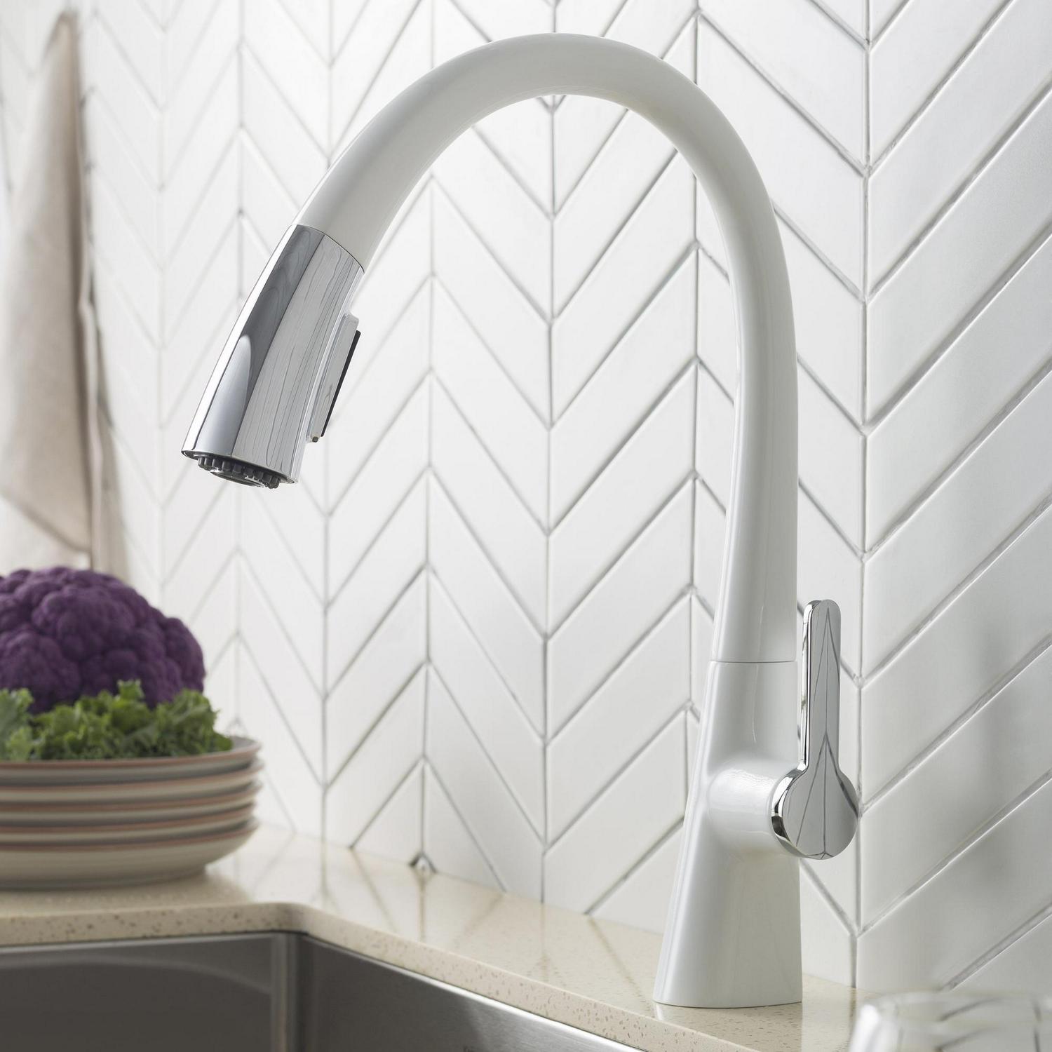 KRAUS Nolen Dual Function Pull-Down Kitchen Faucet， Chrome/White Finish