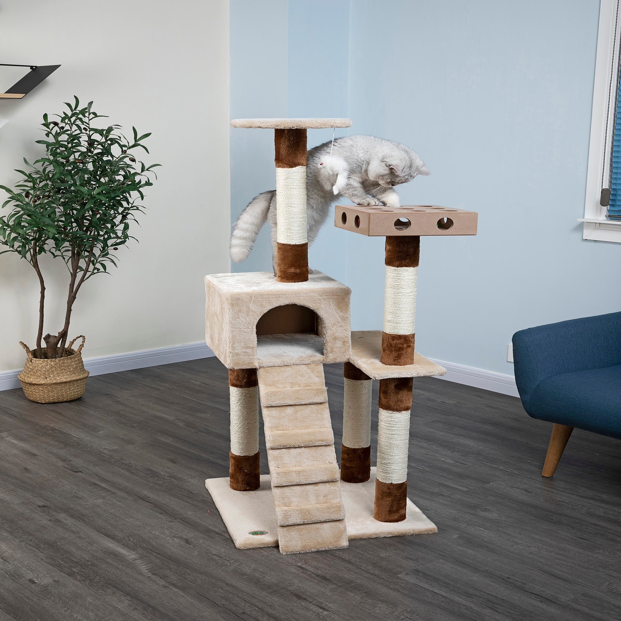 Go Pet Club IQ Busy Box Cat Condo with Sisal Covered Scratching Posts SF058， 52