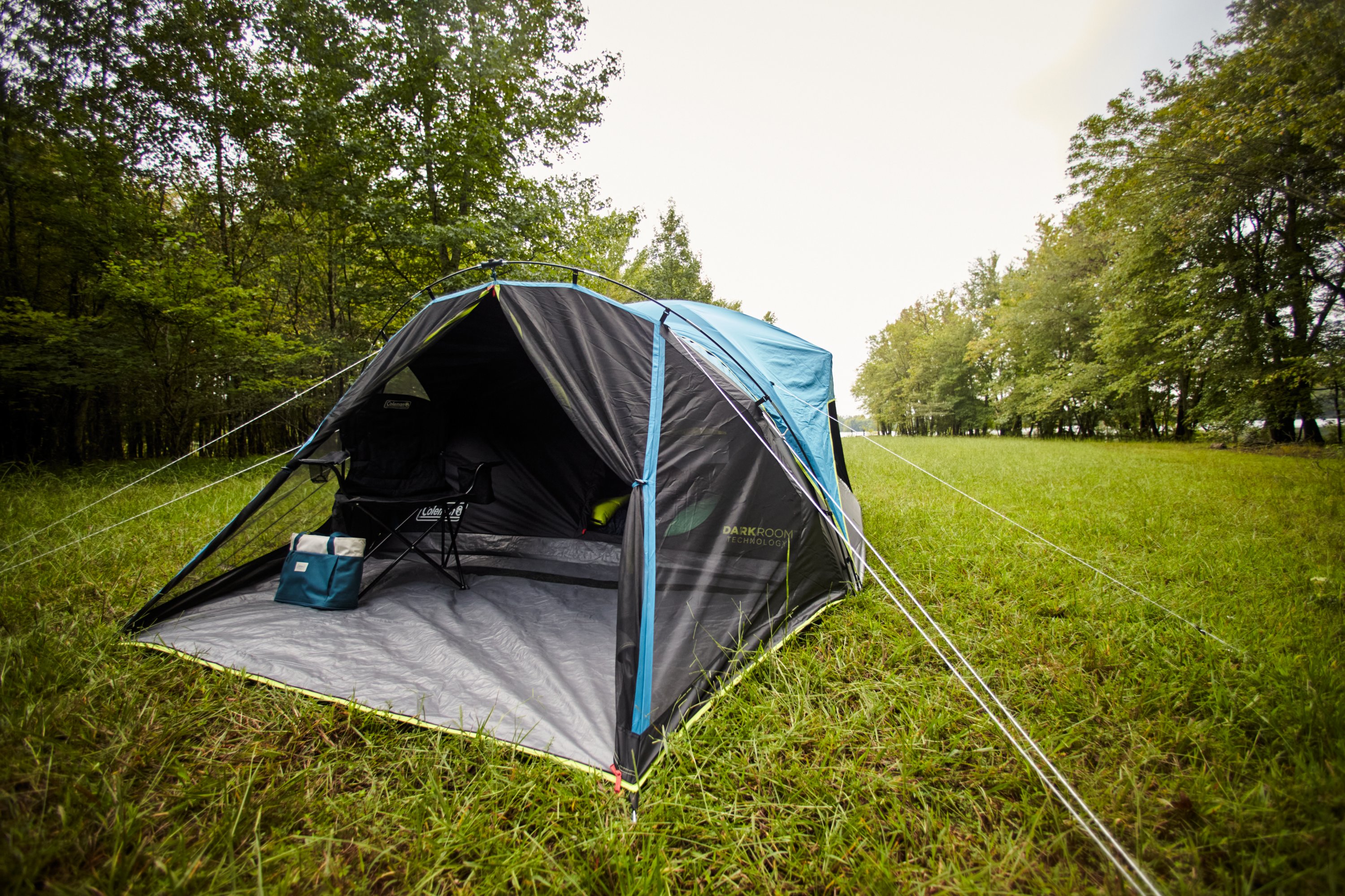 Coleman 6-Person Carlsbad Dark Room Dome Camping Tent with Screen Room