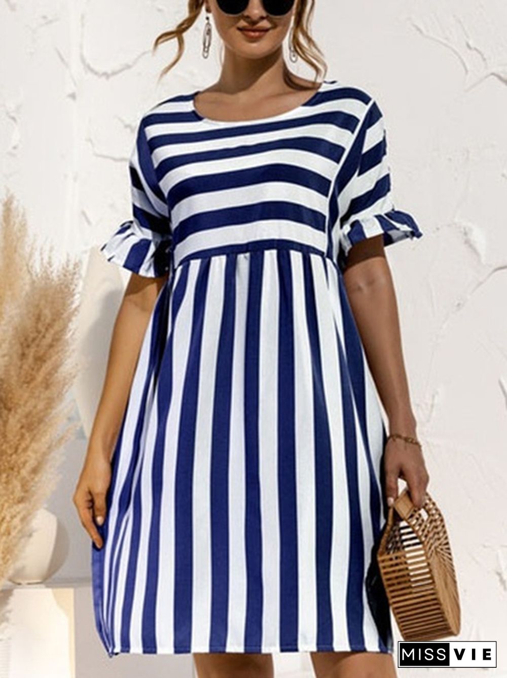 Summer Women's Fashion Flouncing Short Sleeved Casual Loose Dresses Round Neck Pocket Stripe Patchwork Beach Dresses