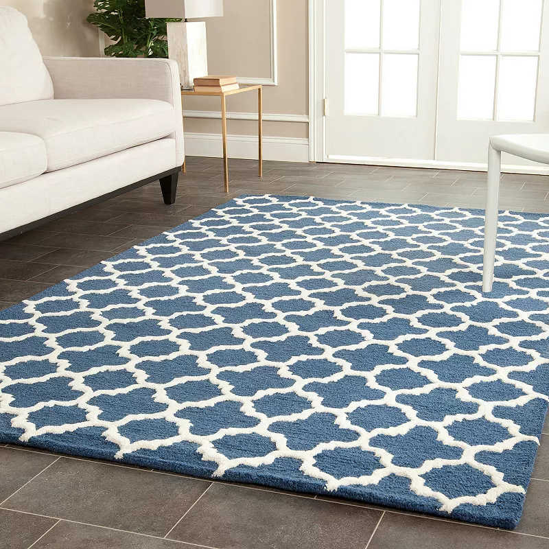 Safavieh Cambridge Clover Trellis Wool Rug