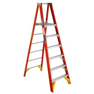 Werner 6 ft. Reach Fiberglass Platform Step Ladder 300 lbs. Load Capacity Type IA Duty Rating P6206