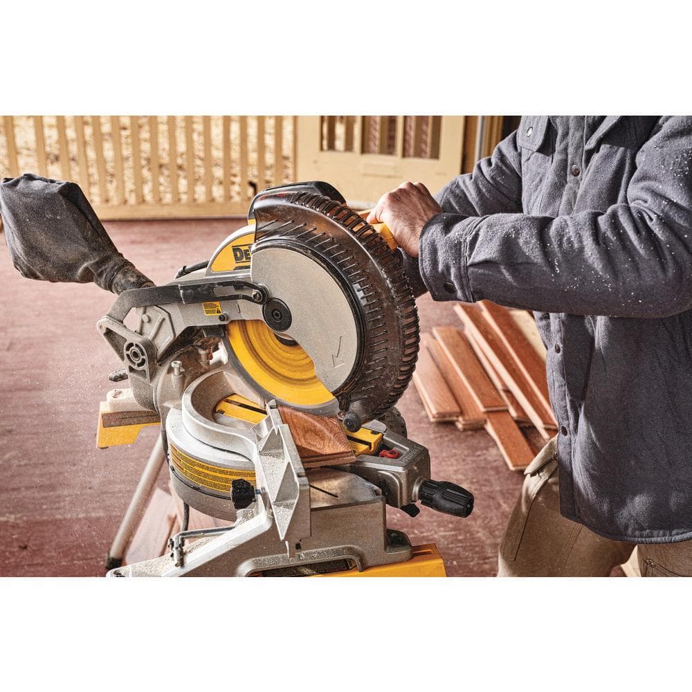 DW 15 Amp Corded 10 in. Compound Single Bevel Miter Saw DWS713