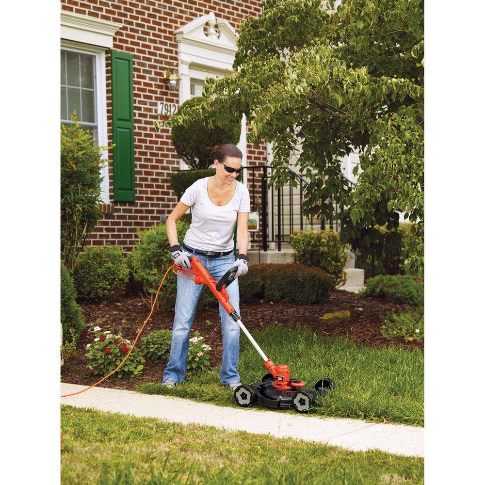 BLACK+DECKER 12 in. 6.5 AMP Corded Electric 3-in-1 String Trimmer  Lawn Edger with Lawn Mower Attachment MTE912