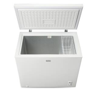 BLACK+DECKER 7.0 cu. ft. Chest Freezer in White BCFK706